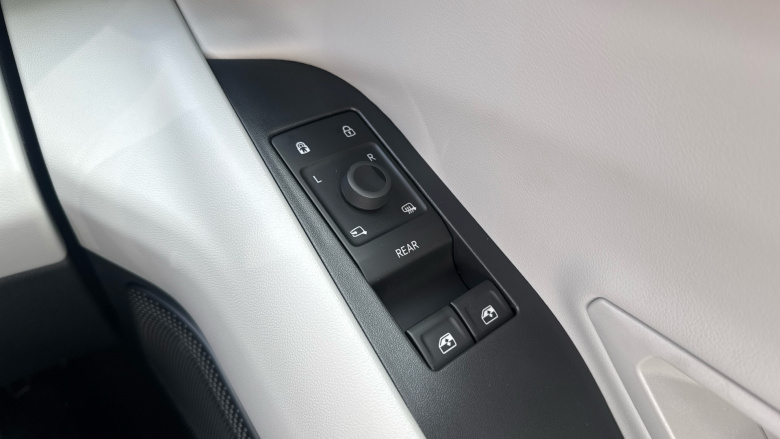 Ford Capri 210kW Select 77kWh 5dr Auto Electric Estate